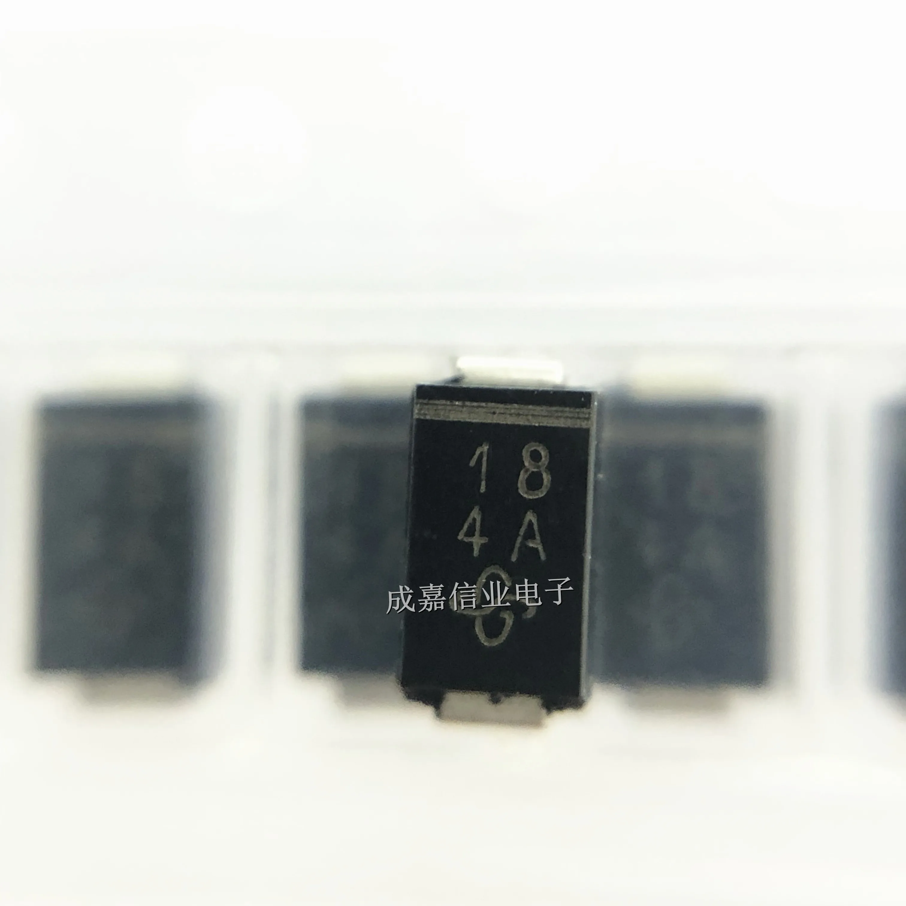 100pcs/Lot SML4746-E3/61 DO-214AC SMA MARKING;18 Diode Zener Single 18V 10% 1W 2-Pin Operating Temperature:- 65 C-+ 150 C