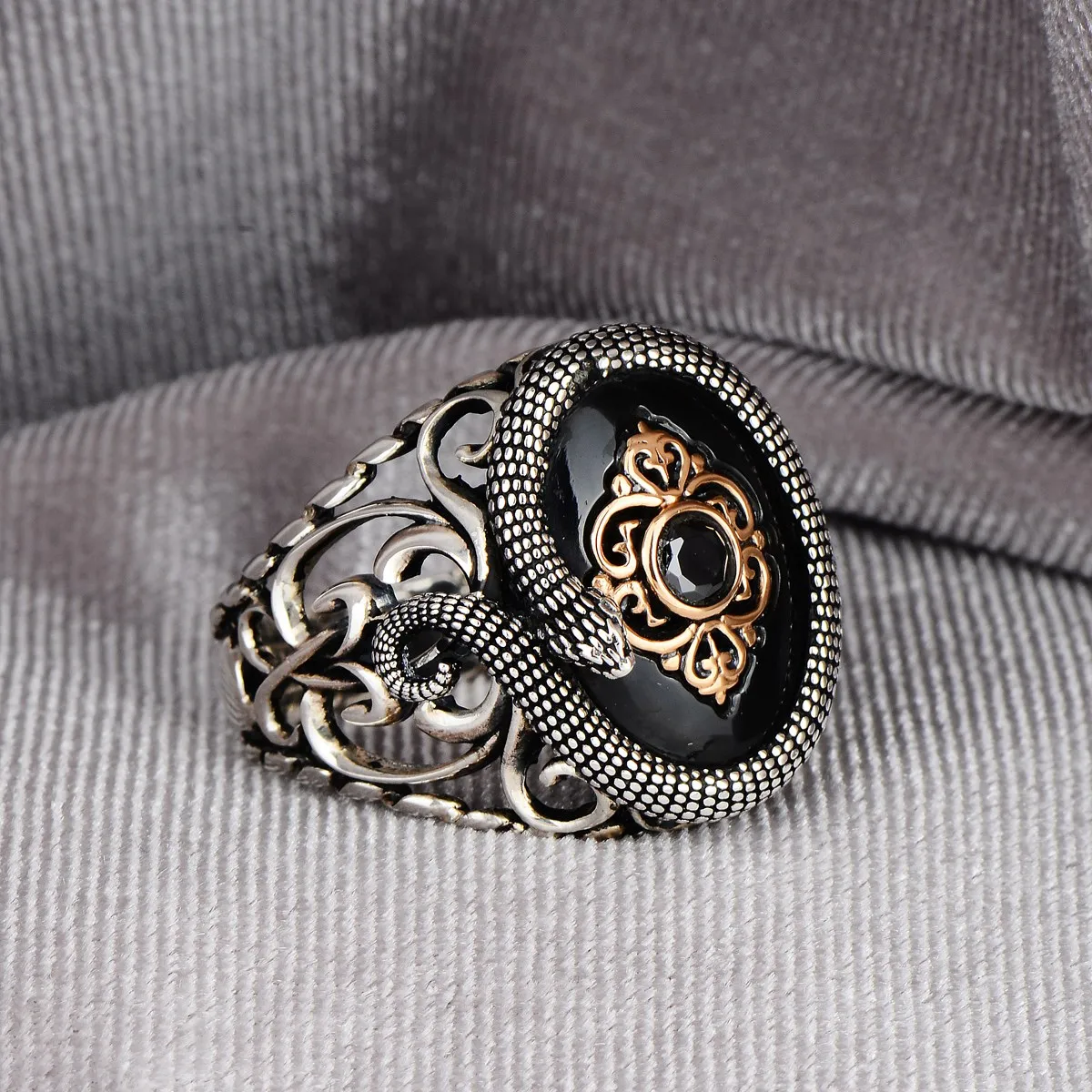 

Men Onyx Ring , Silver Snake Ring , Embroidered Ring , Serpent Ring , Men Gothic Design Ring , 925k Sterling Silver Ring