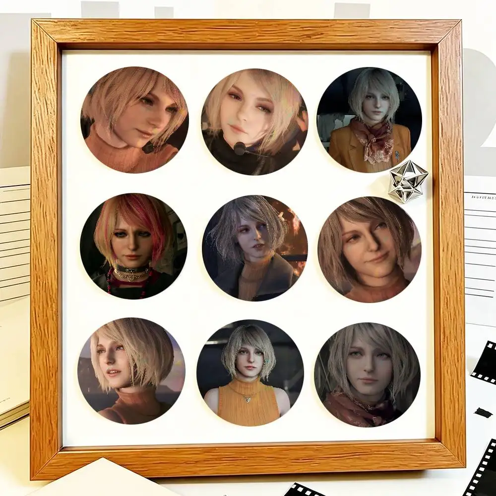 Game Resident Evil Ashley Graham Round Badge Creative Brooch Clothing Backpack Accessories Lapel Pin
