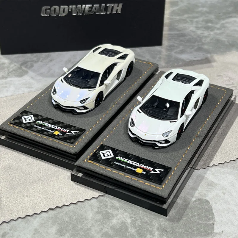

Масштаб 1:64 Aventador S LP740-4, ограниченная серия, имитация смолы, модель автомобиля, статический дисплей, коллекционный подарок, сувенирное украшение