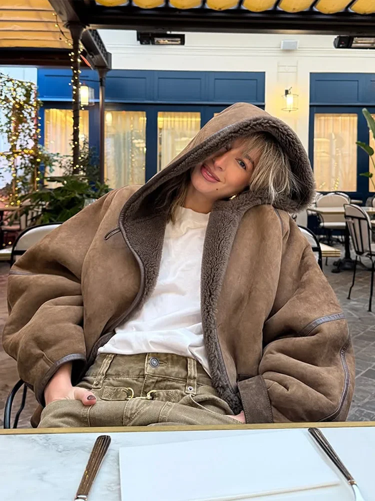 Casacos bomber femininos com capuz guarnição de couro retalhos jaqueta outono 2025 feminino manga longa solto casaco chique senhora outerwears