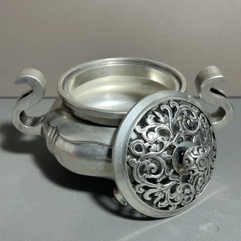 Antique silver-plated begonia incense burner, three-legged incense burner, sandalwood ornament, agarwood, antique Chinese tea ce