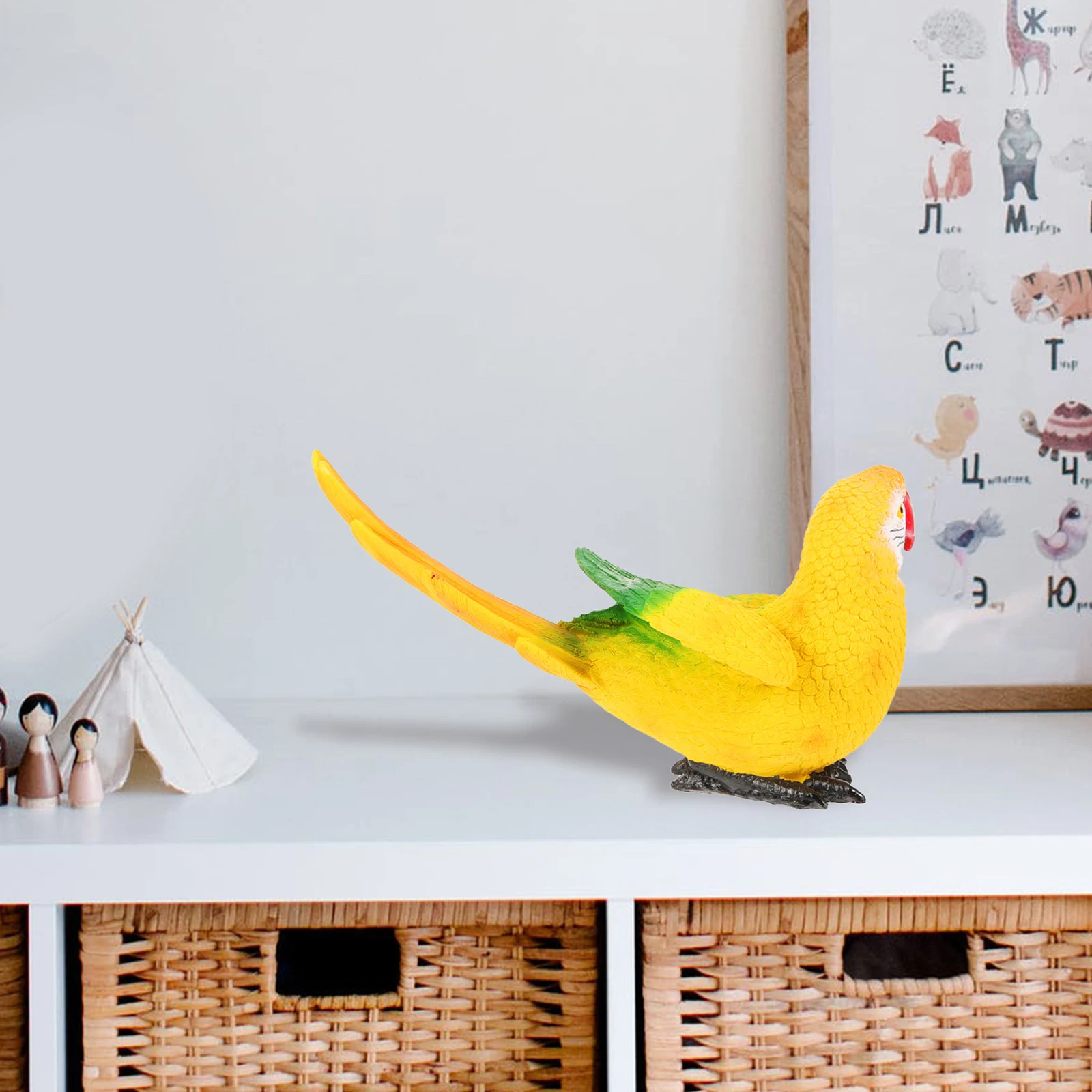 

Lovely Lifelike Parrot Ornament Resin Bird Statue Decorative Garden Adornment Desktop Craft Home Greening Gift Option