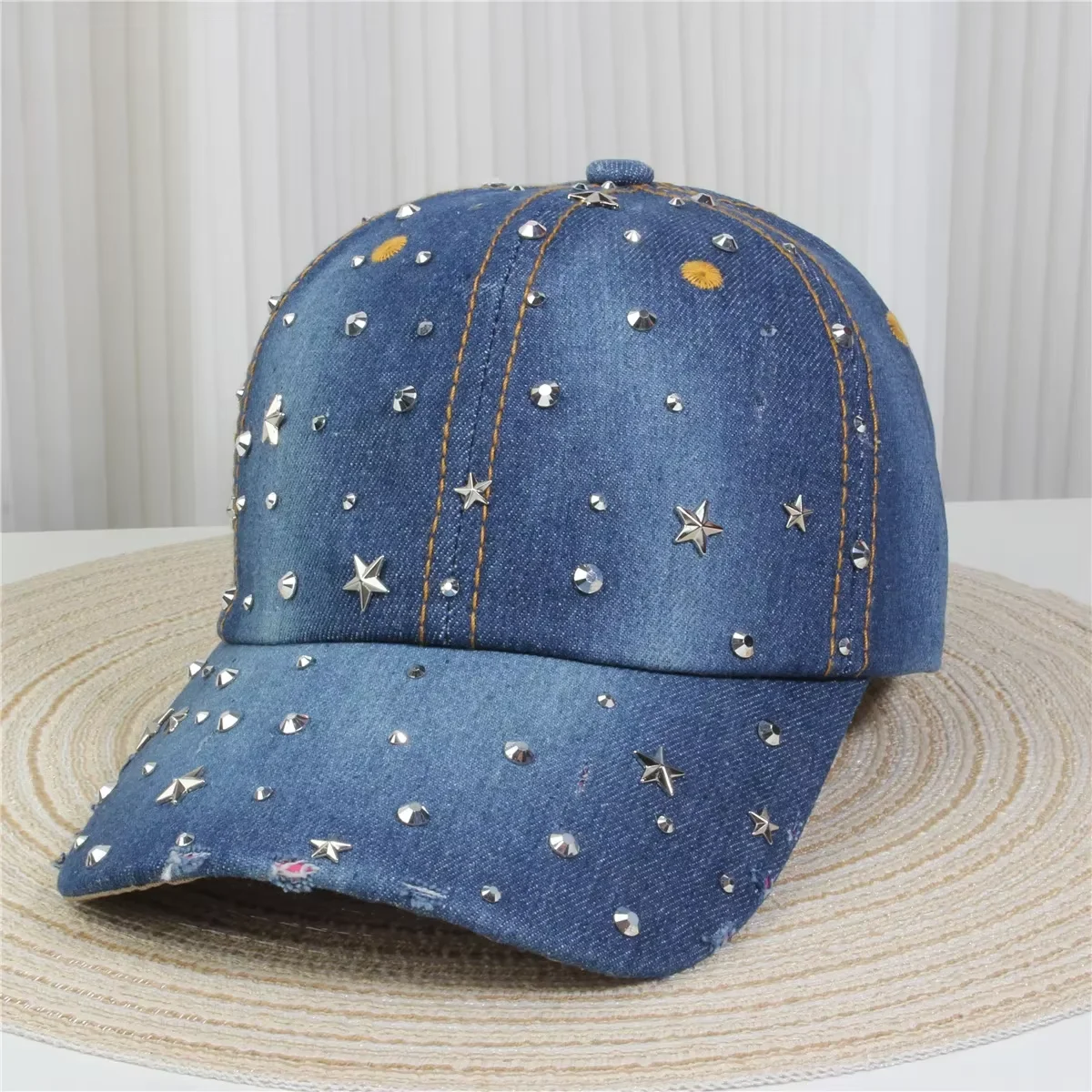 

Denim Baseball Cap Women Star Stud Rhinestone Decor Distressed Jean Hat Adjustable Bling Casual Fashion Streetwear Headwear