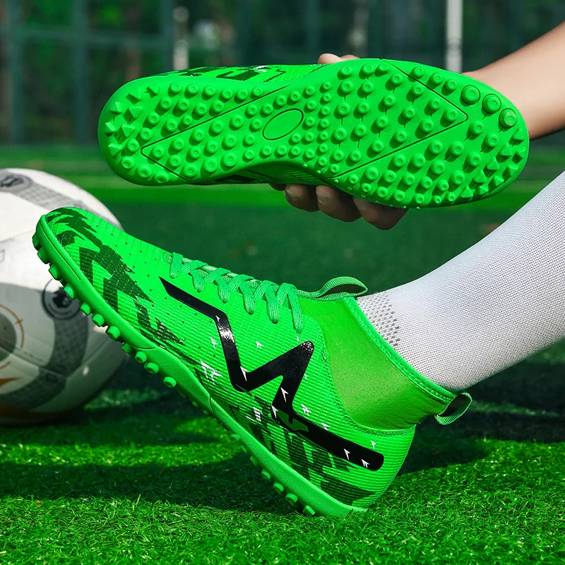 Nowe męskie buty piłkarskie korki sportowe buty piłkarskie Futsal mecz ultralekkie antypoślizgowe profesjonalne unisex oddychające hurtowo