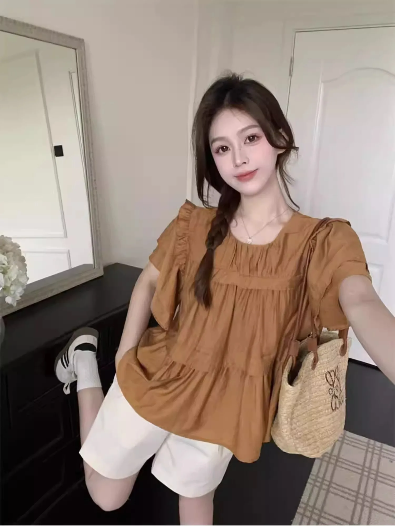 

Ele Lace Trim irt Women's Summer Slimming ort Sve Loose Sweet Doll irt Pleated Design Commute Sle round Ne