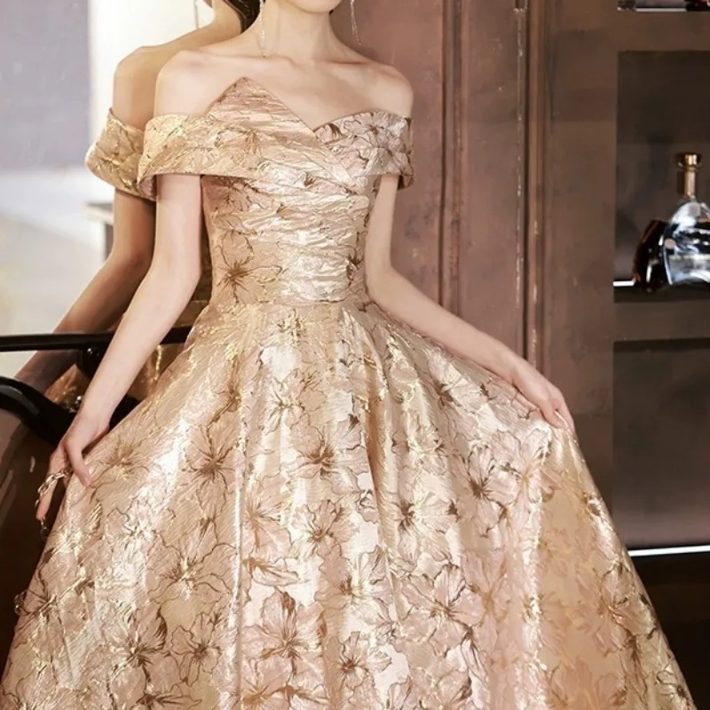 Customized Elegant Off Shoulder Sleeveless Evening Dresses Simple Gold Color Printing Prom Dress Slim Waist A-line Satin Vestido