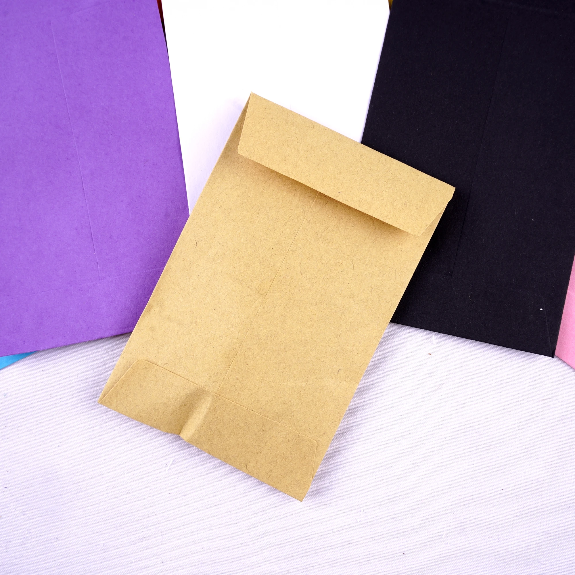 Colorful Kraft Paper Bag Mini Envelope Gift Bags Candy Bags Snack Baking Package Gift Wrap Bag 50Pcs/lot