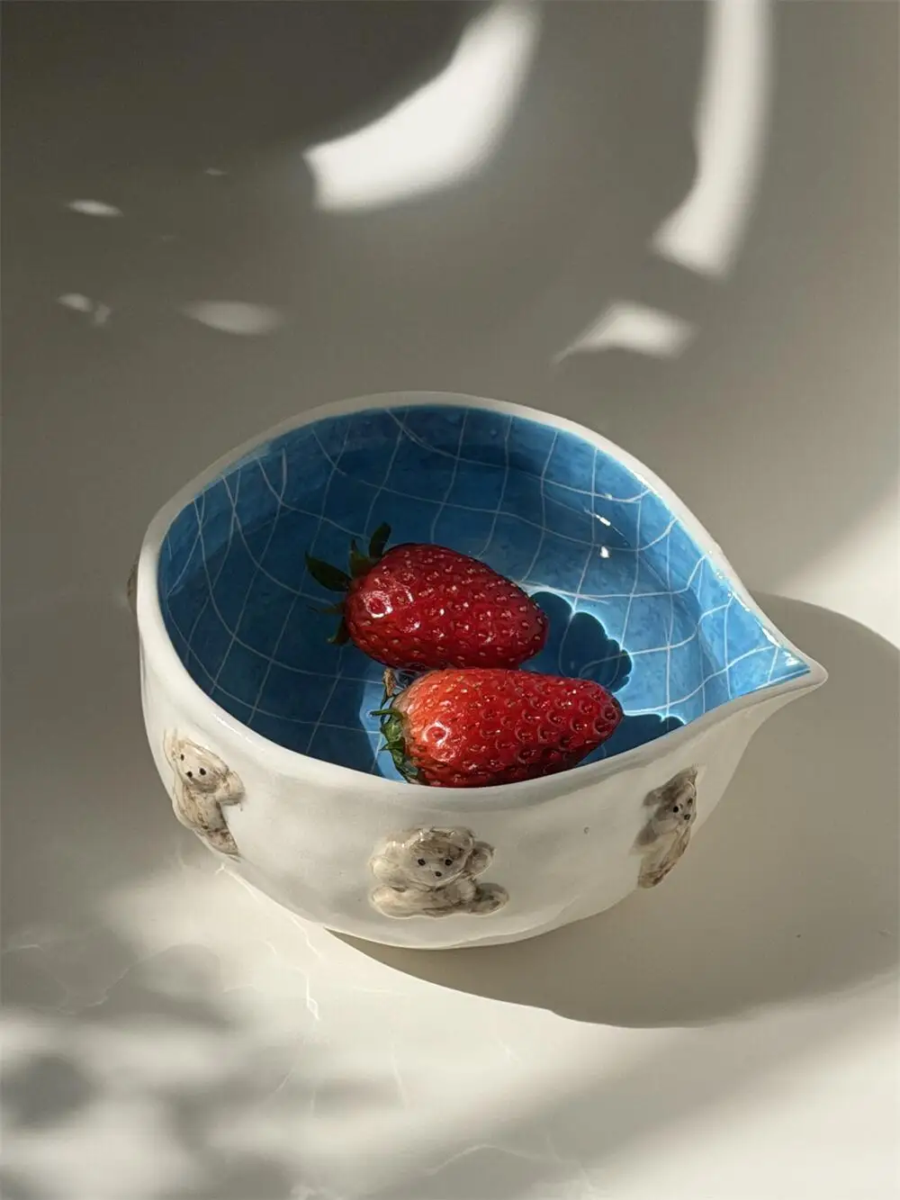 

Милый медведь, нарисованный вручную синий плед, керамическая чаша для чая, милый мультяшный рельефный плюшевый мишка, ярмарка матча, чаша для бассейна, десертная чаша