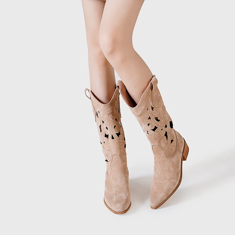 Western Style Embroidered Leather Boots V-Notch Women Breathable Summer Boot Plus Size Wide Calf Hole Hole Cowboy Boots Fashion