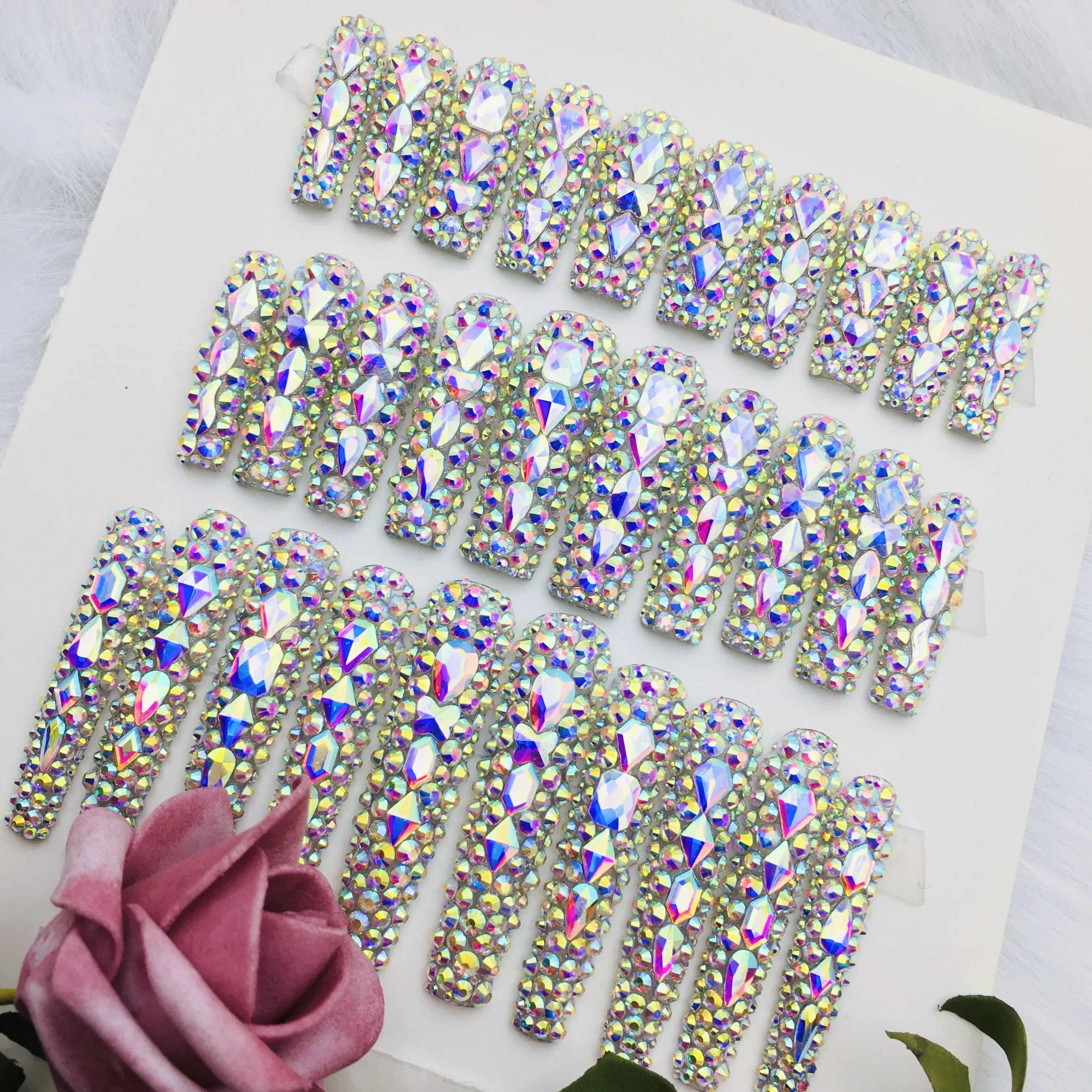 French Style Nail Tip Press-On 10pcs Set Sztuczne sztuczne paznokcie do palców Hurtownia niestandardowych luksusowych kamieni Bling