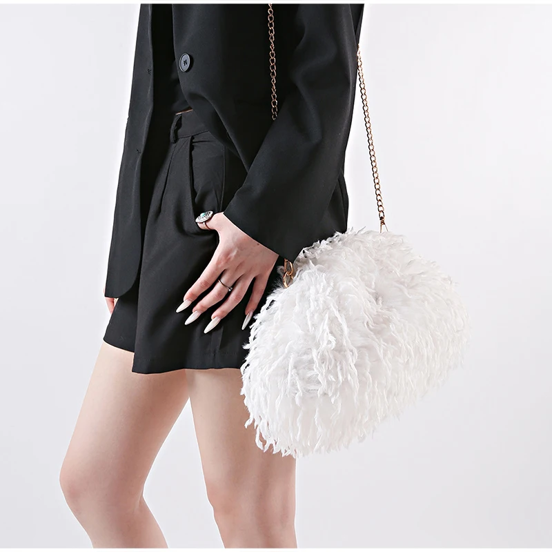 Lockige, flauschige Kunstfeder-Plüsch-Umhängetasche mit Kette, Damen-Clutch mit Falten-Design für Partys und Abendveranstaltungen, Herbst/Winter – Detail 20