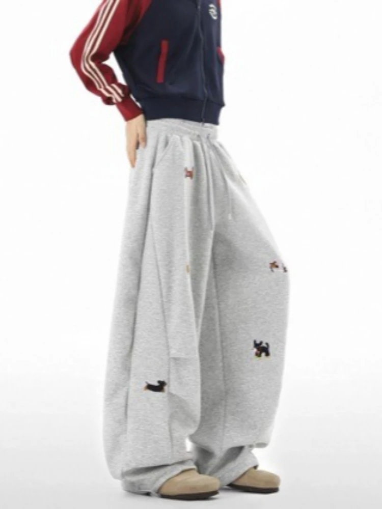 2025 Y2K الأمريكية الرجعية السراويل الفضفاضة النساء المطرزة الكلب السراويل عالية الخصر الرياضة بنطال ذو قصة أرجل واسعة Sweatpants غير رسمية الشارع الشهير