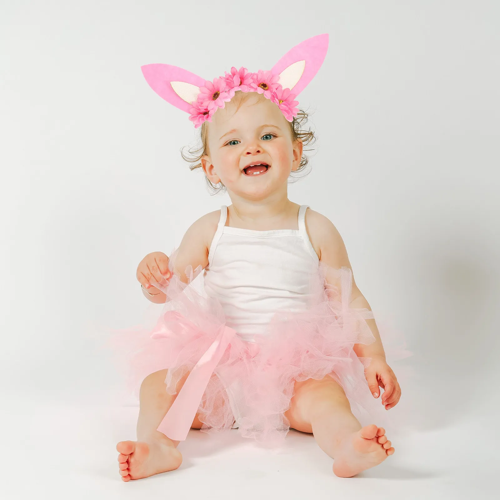 

Пасхальная повязка на голову с ушками кролика и реалистичными цветочными украшениями, универсальная, легкая, удобная, для вечеринок, свадеб, дней рождения