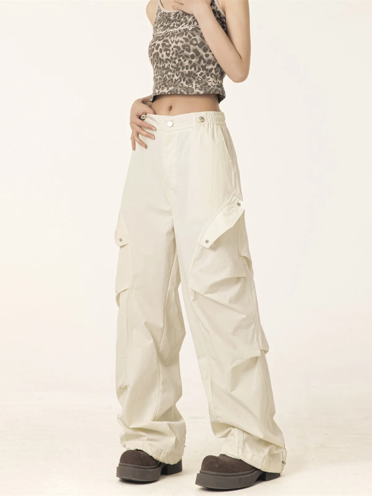 

PeaceMarket American Retro White Casual Pants Women CleanFit Pleated Paratrooper Workwear Trousers Street Sle l Waist