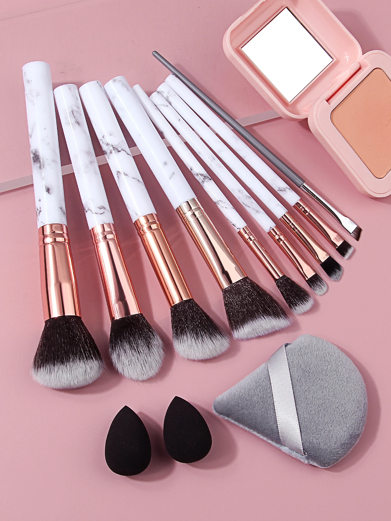 12Pcs Marble Handle Makeup Brush Set Soft Cosmetic Powder Blush Eyeshadow Makeup Tools With Sponge Puff