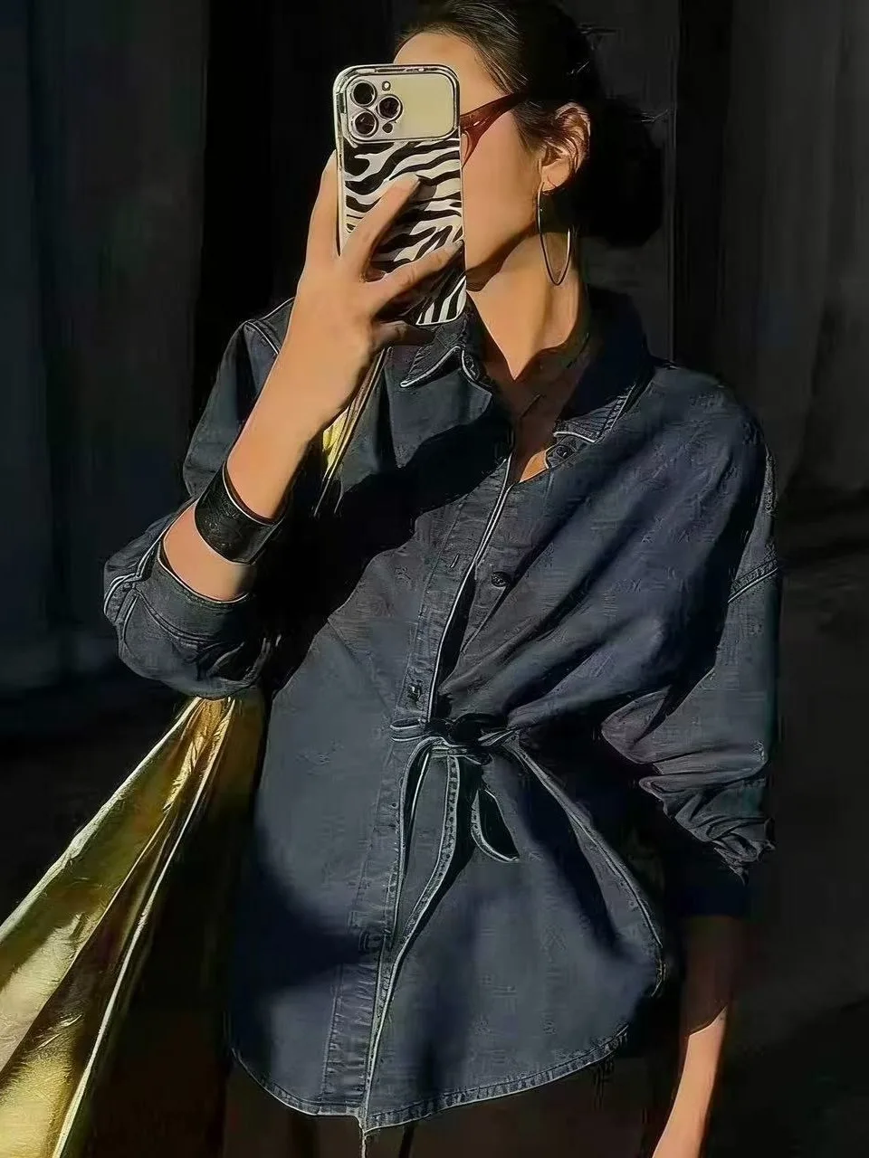 

Casual Fashion Slim Fit Shirt Summer New Style Women's Side Tie Button down Collar Long Sleeve Casual Style Resistant to Defo...