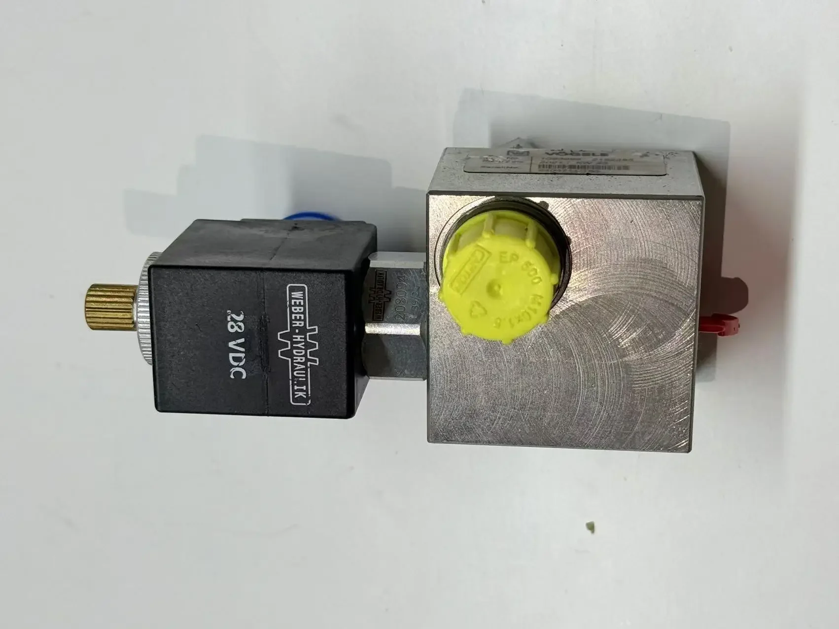 PN. 2192285/1093999/208094 New Iron Asphalt Paver Valve Solenoid for Construction Retail and Manufacturing Plant