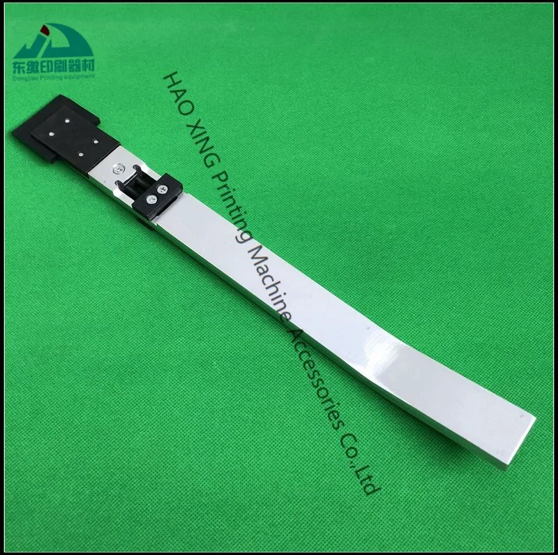 

Printing Machinery Spare Parts Cleaning Ink Scraper for Mitsubishi Printing Press Hickey Remover Device KG77312