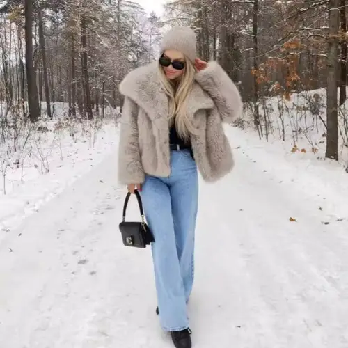 Women's Clothing Faux Fox Fur Coat Short Faux Fur Large Collar Loose Fashion Plus Size Autumn Winter New Fluffy Jacket Warm Tops - Image 3