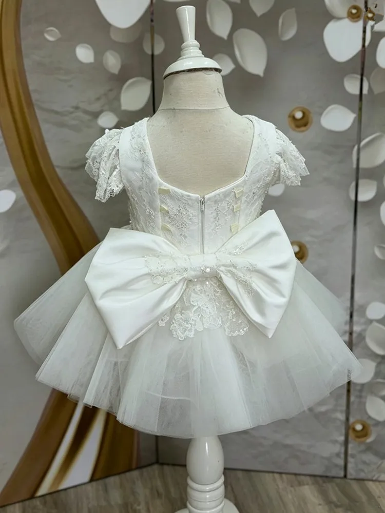 Taufkleid für Kleinkinder, Mädchen, weißes Spitzen-Tüllkleid, Champagnerfarbene Schleife, kurze Ärmel, Kinderkleid für Hochzeit, Geburtstag, Party, Festzug – Detail 6