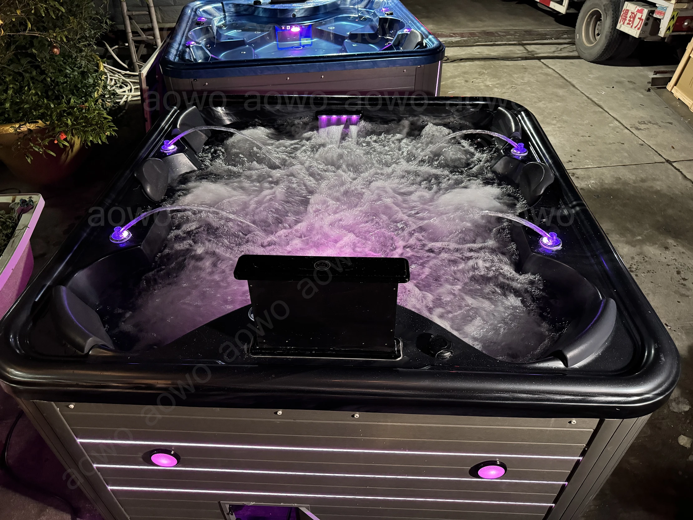 Yakuzzi Outdoor Spa whirlpool Banera Tub Container Pool Hottube Outdoor Stand Swimming Pool TV Balboa Screen 88 Jets