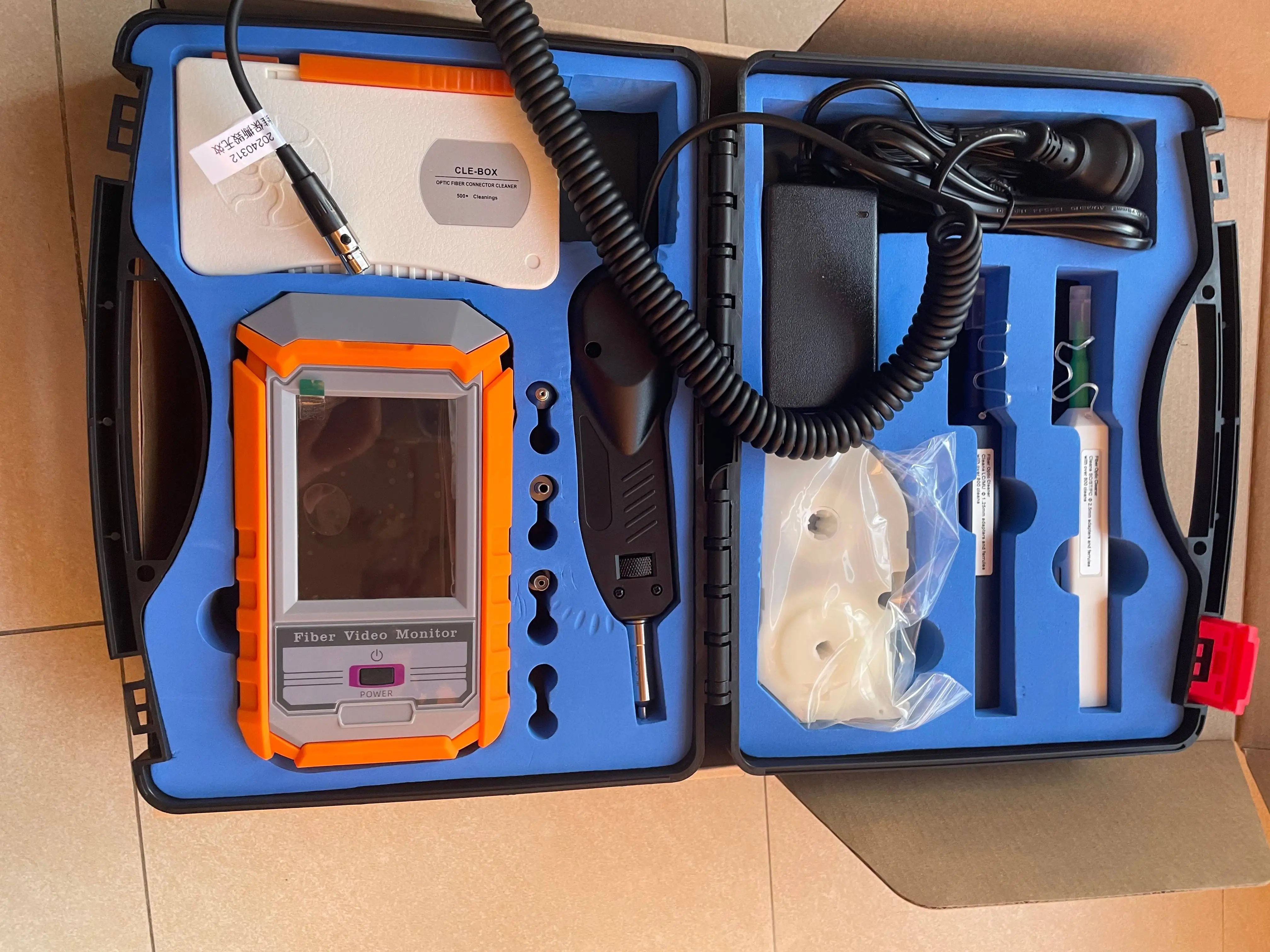 

FVM-100 Hand-held Fiber Inspection Microscope (New Monitor), Which Could Inspect End Face SC, FC, ST UPC, APC Connector FTTH