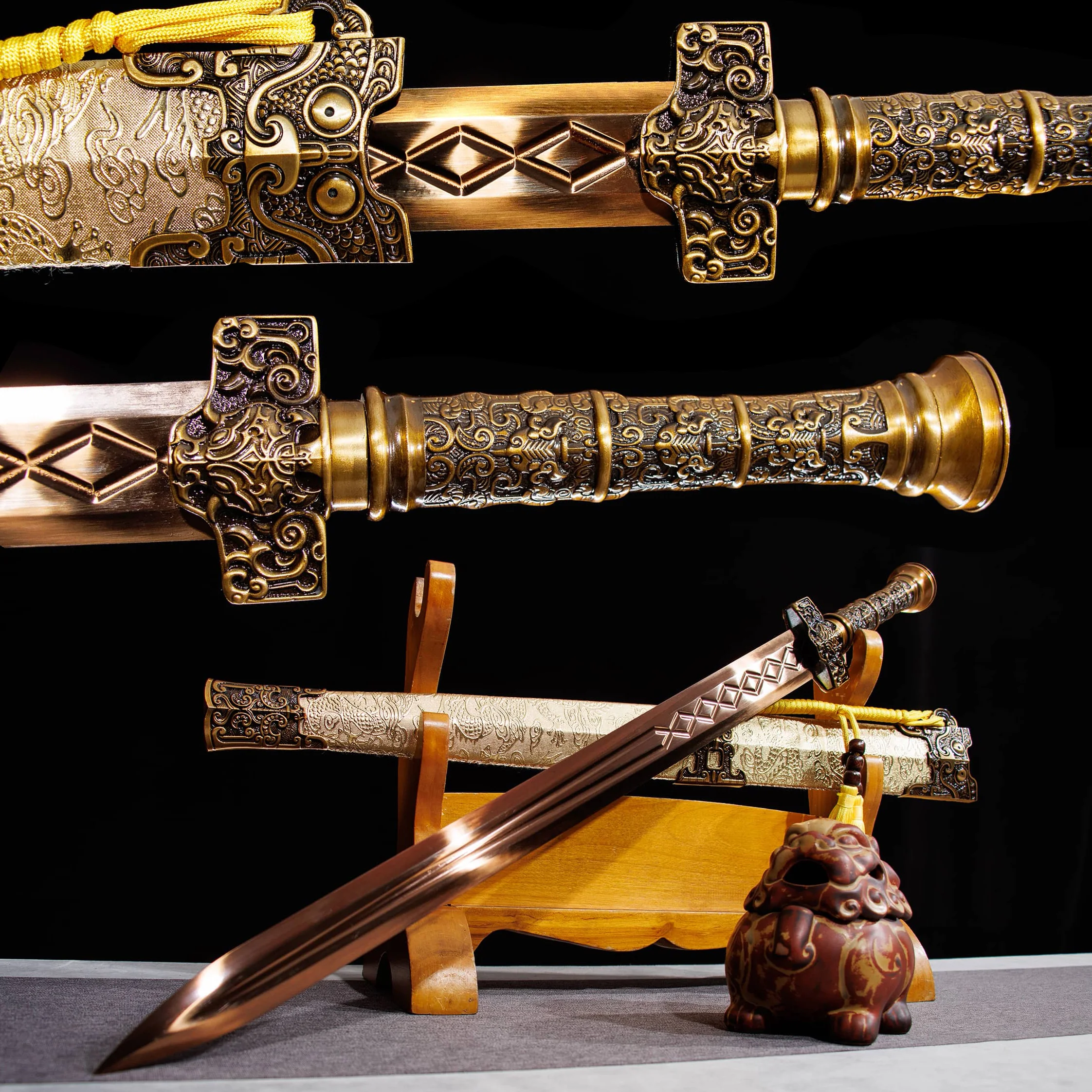 

81cm Medieval full tang Battle Preparation Carbon Steel sharp katana Chinese Golden Han Sword Samurai Sword weapons cosplay