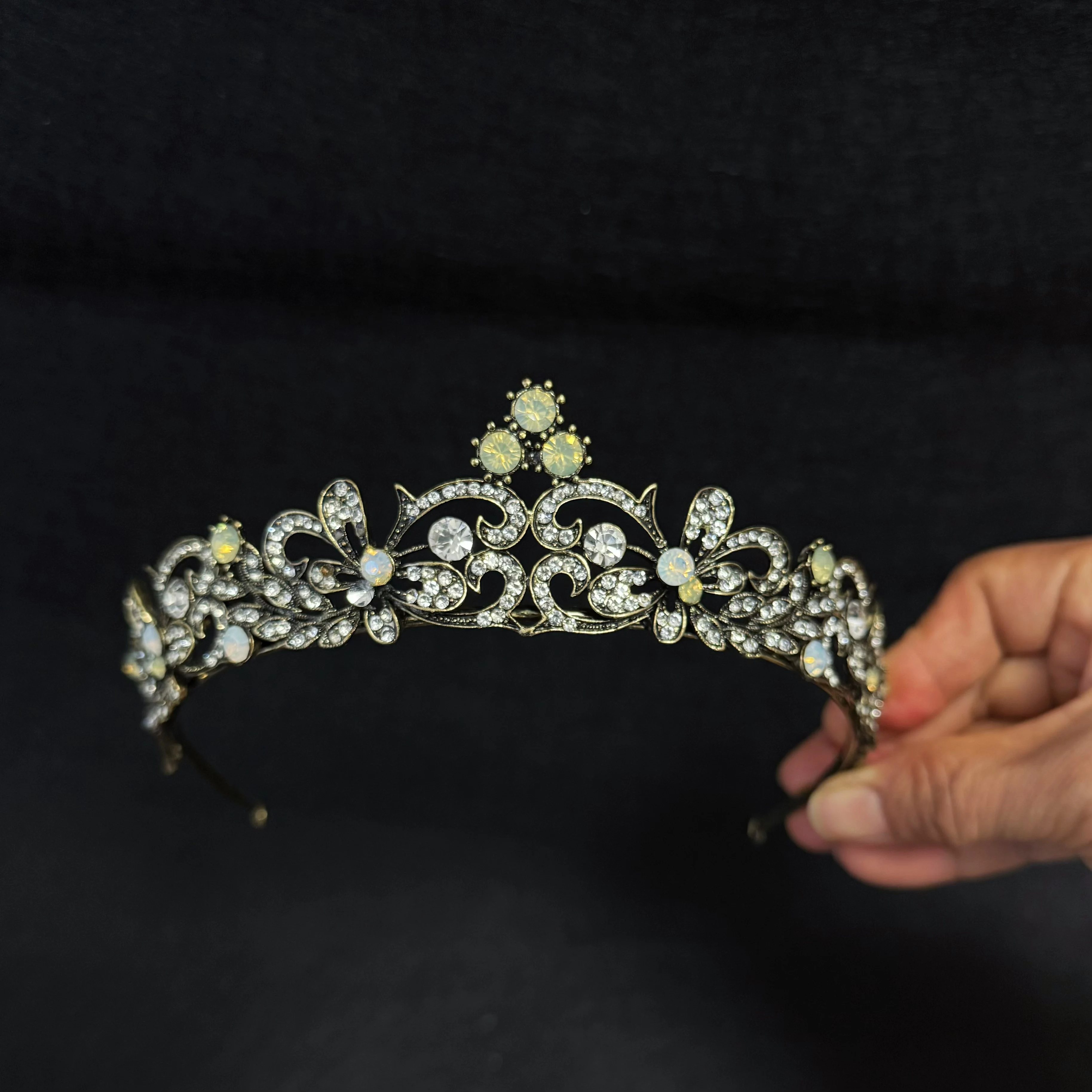 

Свадебная тиара со стразами в стиле барокко, хрустальная свадебная корона, элегантный дизайн, аксессуар для волос для невесты, дня рождения