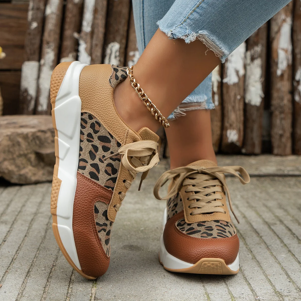 2024 Summer New Thick-soled Round-toe Low-top Sneakers Leopard Print Non-slip Wear-resistant Lace-up Sneakers for Women