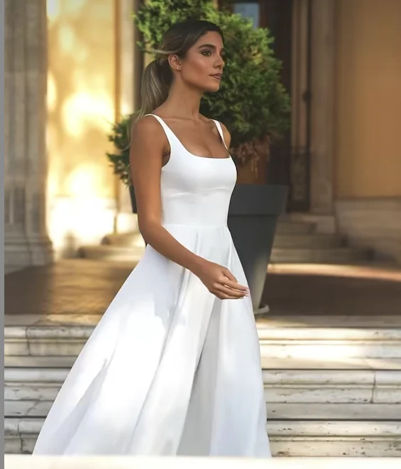 Hochzeitskleid, individuell anpassbar, quadratischer Kragen, A-Linie für Damen, atemberaubende, rückenfreie Brautkleider aus Satin, ärmellos, schlicht und elegant