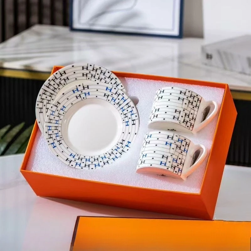 

2024 New Arrival Bone China Coffee Cup Sets - Premium Afternoon Tea Ware, 250ml Breakfast Cups