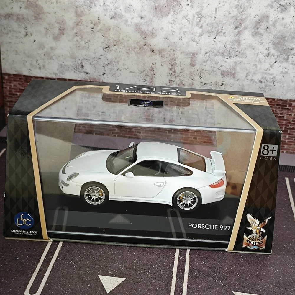 1: 43 Porsche 997 Gt3 Rs Simulation Car Model Ornaments Collection Accessories