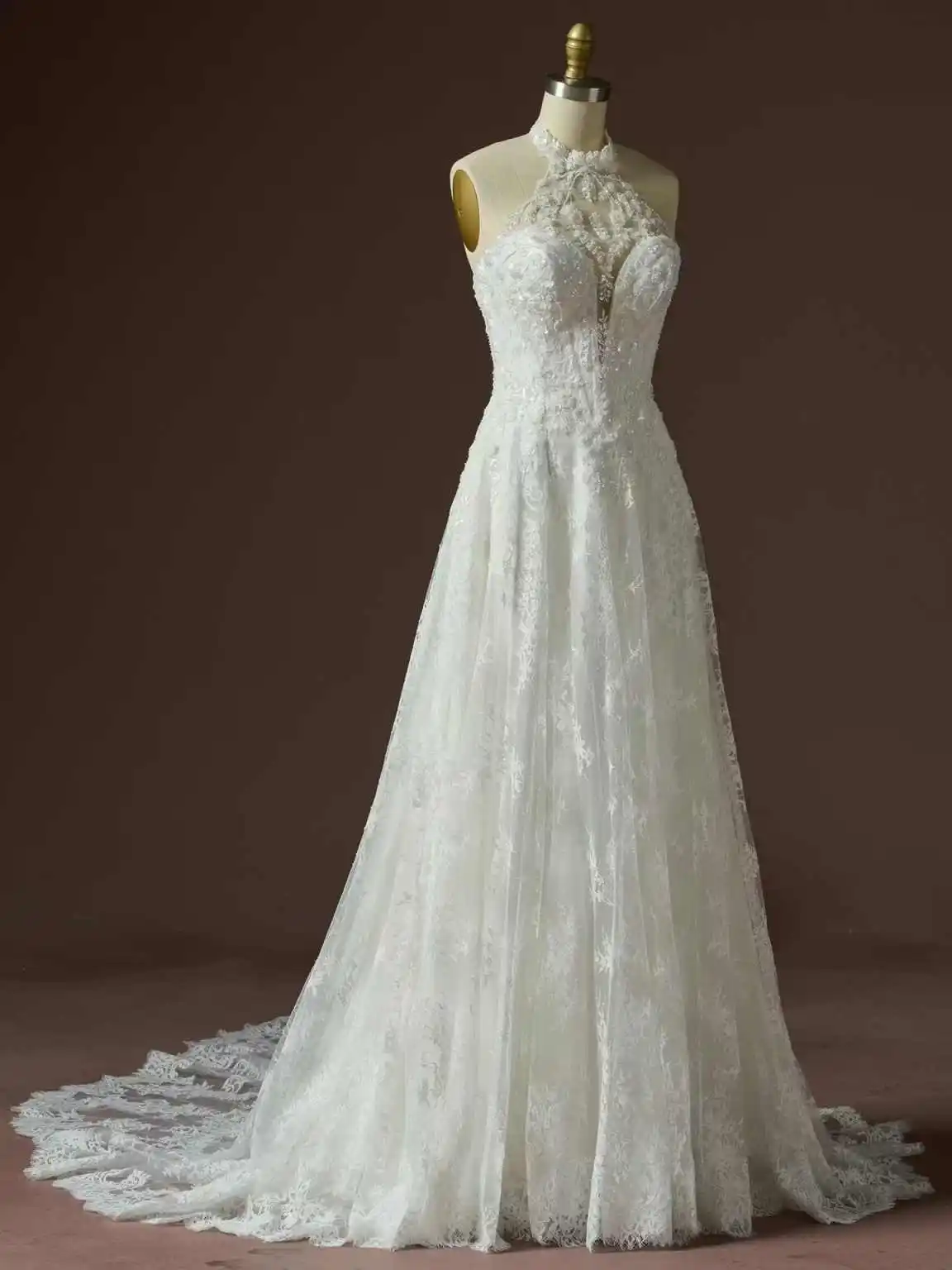Charming Halter Neck Wedding Dress with Floral Lace Fabric Sheer Bodice A-Line Silhouette Train for Bridal Garment Customized