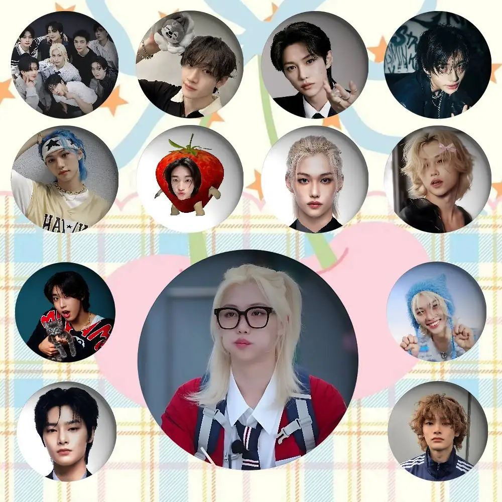 Band S-Skz F-Felix Abzeichen Weißblech Soft Button Pin Brosche Metall Abzeichen Custom Schmuck Zubehör Hut Tasche Revers