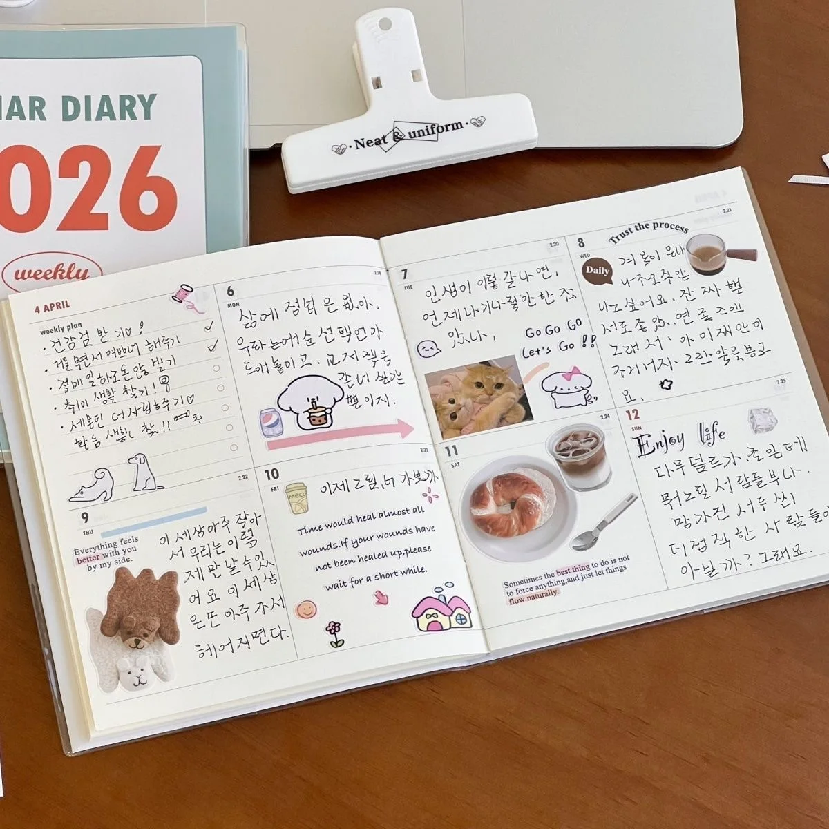 2026 جدول كتاب الطالب الخطط الأسبوعي الشهري الكورية دفتر ملاحظات بغلاف مُجلّد مذكرات مخطط القرطاسية لوازم الطلاب