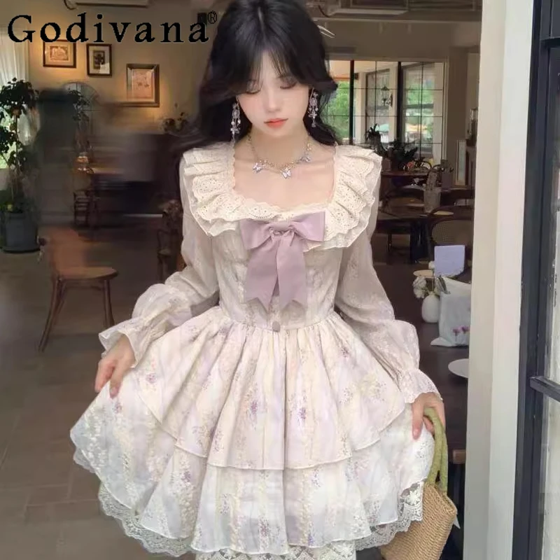 ชุดเดรสเจ้าหญิงสไตล์ฝรั่งเศส ไซส์ใหญ่ สำหรับฤดูใบไม้ร่วงและฤดูหนาว ดีไซน์หวานละมุน แต่งโบว์ คอเหลี่ยม แขนยาว ทรงเค้ก แฟชั่นเอวสูง