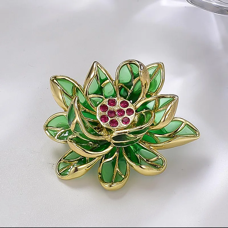 Broche de flor de loto verde para mujer, insignia elegante, cristal brillante, circón, vestido informal, Pin femenino, accesorios de regalo