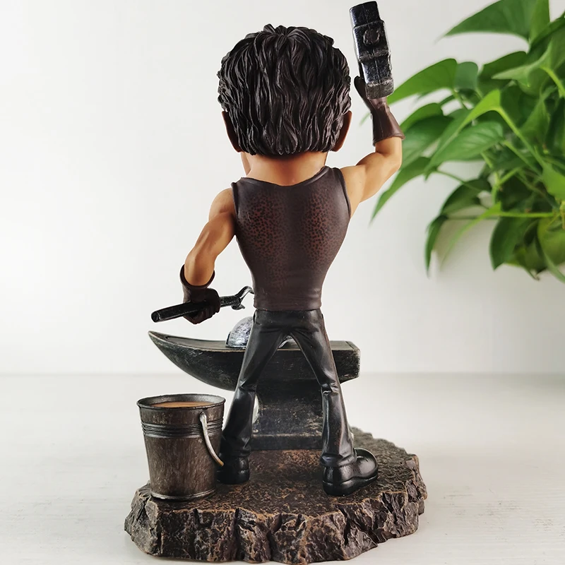 Figura de Iron Man de 17cm, versión Q, figuras de Anime de Iron Man, estatua de Pvc, modelo de colección de muñecos, adorno de escritorio, regalos de cumpleaños para niños