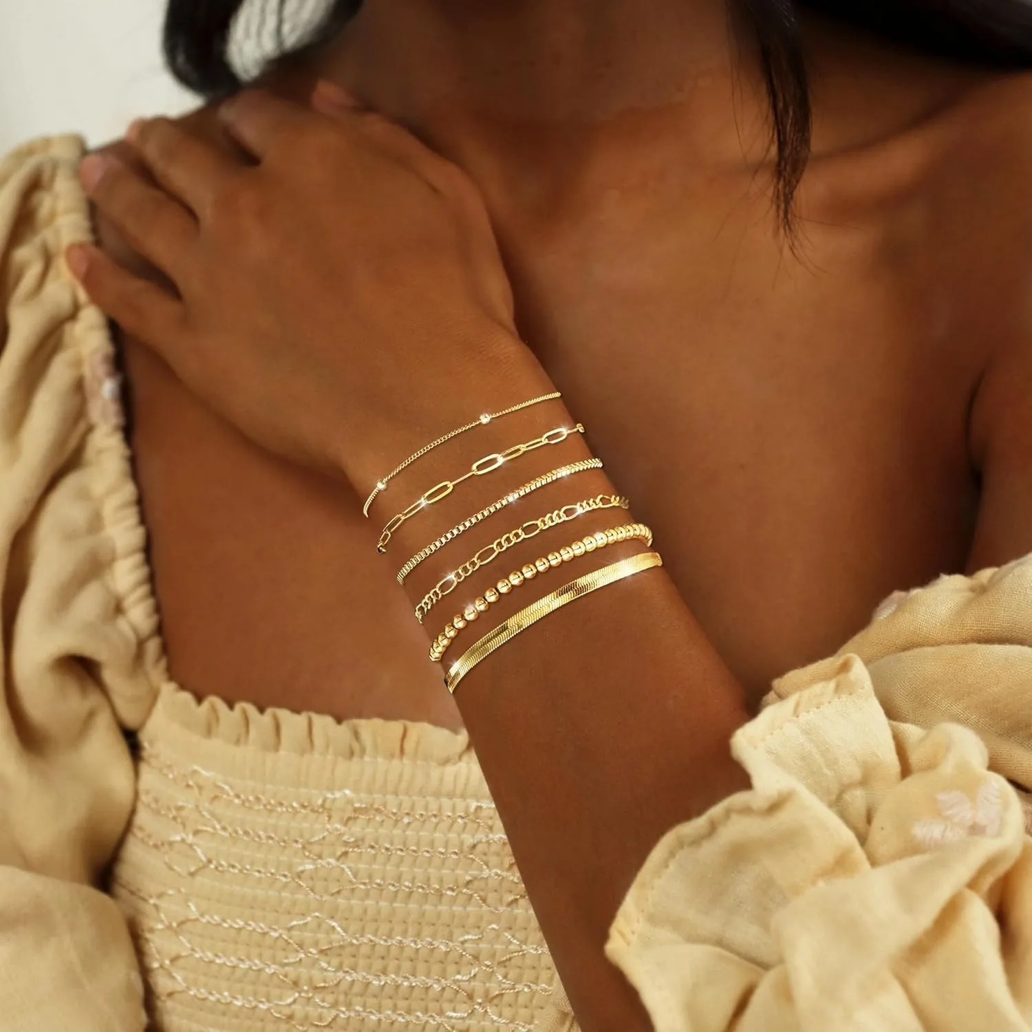 أساور الذهب للنساء مقاوم للماء 14K طقم مجوهرات مطلية بالذهب للنساء العصرية ThinDainty تكويم الكوبية ربط مشبك ورق سلسلة