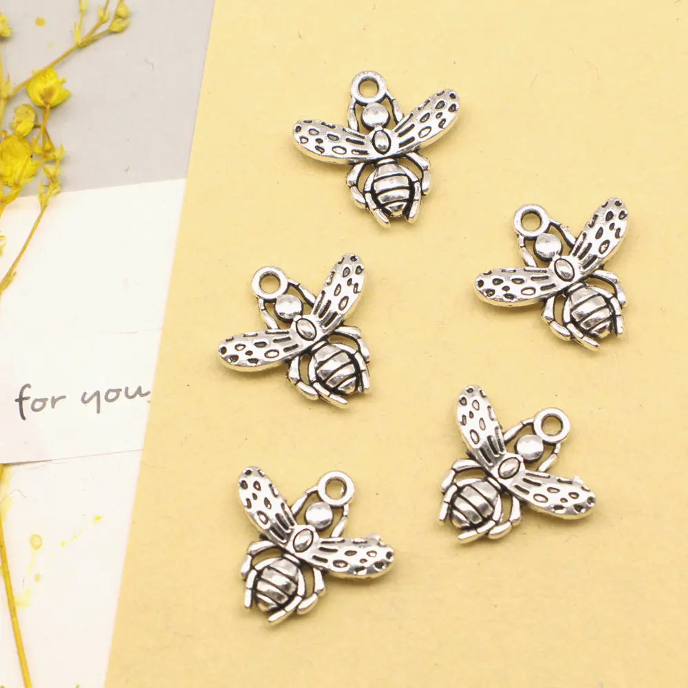 Fashion Jewellery Craft Charms Honey Bee Antique Silver Color Woman Pendant 18x18mm 10pcs