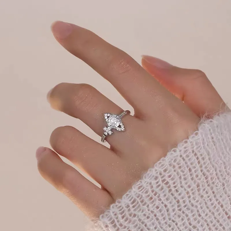 Saturn Zircon ring for women, with a light luxury and fashionable style is an open ring that goes well with Internet celebrities