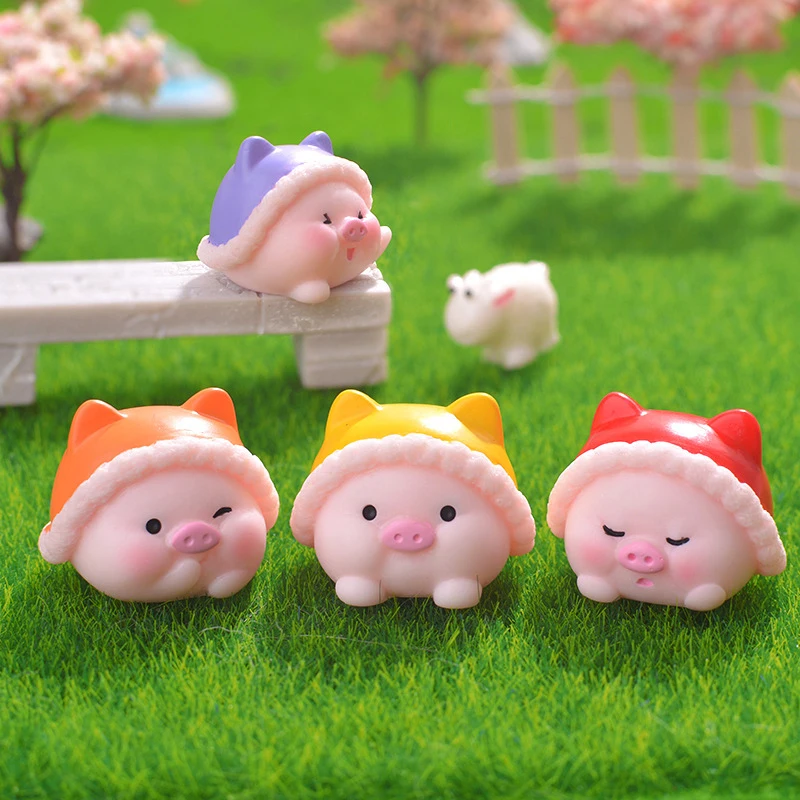 Mini Cute Funny Cartoon Pig Figurines Car Dashboard Ornament Creative Piggy Doll DIY Micro Landscape Home Desktop Decoration