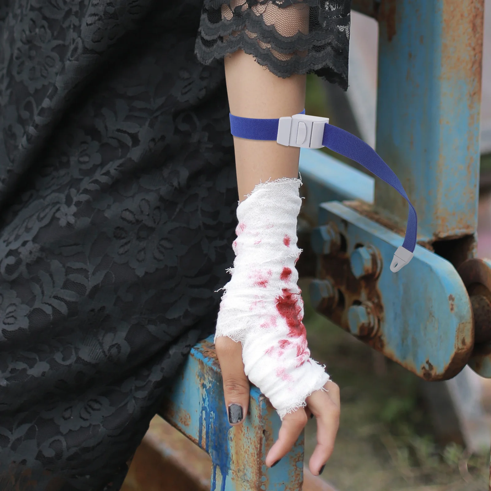 

4Pcs Buckle Tourniquet for First Aid Emergency Outdoor Sports Quick Hemostatic Band Adjustable Portable Medical Tourniquet Kit