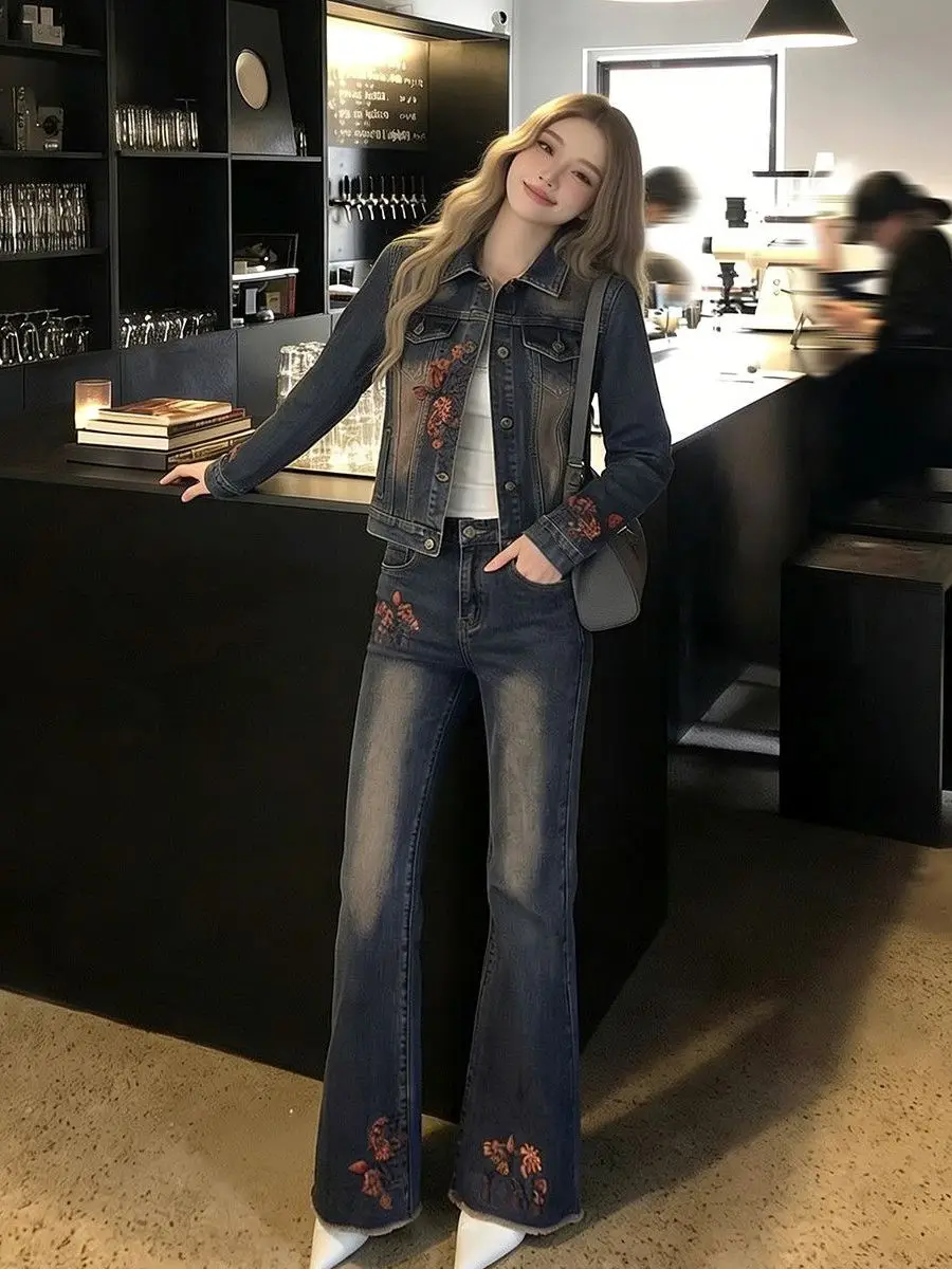 

Slim Fit Short Denim Jacket And Micro Flare Jeans Women's Fashion Set Casual Style Spring Collection Polyester Fiber Leather