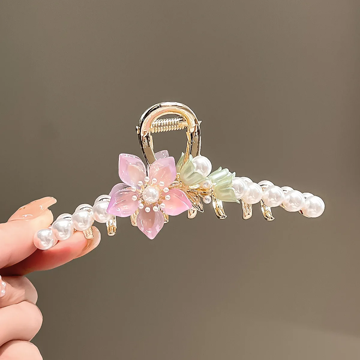 Pink Flower Pearl Hair Claw Clip For Women Girls Korean Fashion Large Metal Hairgrips Ponytail Holder Party Headwear Accessories