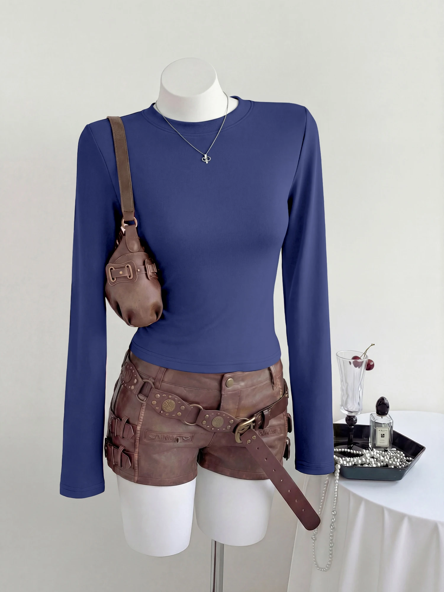 Damen Einfarbiges Rundhals-Langarm-Crop-T-Shirt, Eng Anliegendes Kurzes Oberteil, Lässige Alltagskleidung, Basic-Layering, Streetwear-Bluse – Detail 7