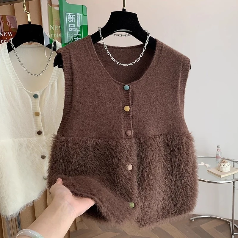 

Temperament Plush Splicing Sleeveless Knitted Vest Women's Autumn 2026 Fashionable Short Single Breasted Top w1653