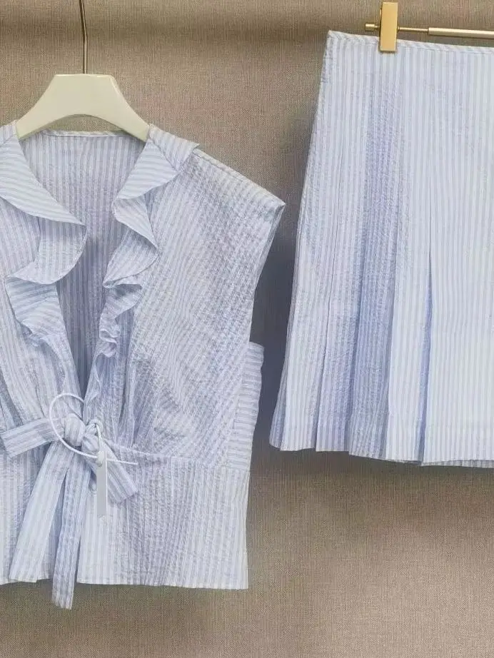 

Spring/Summer Women Ruffle Bow Striped Set V-Neck Sleeveless Top + High Waist A-line Fashion Pleated Skirt