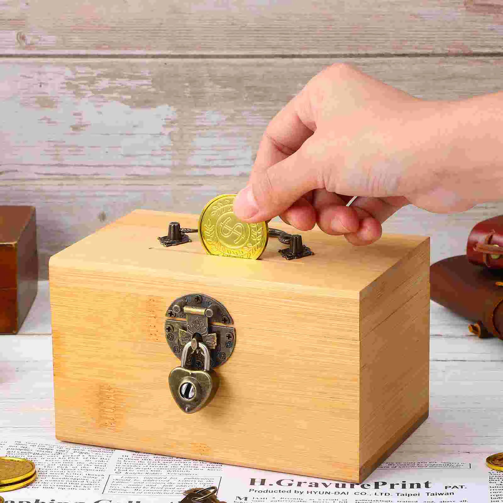 Men Piggy Bank Cell Phone Stand Treasure Chest Small Organizer Man Outdoor Toys